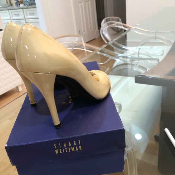 Stuart Weizmann heels 6.5 4”heels - Picture 1 of 5